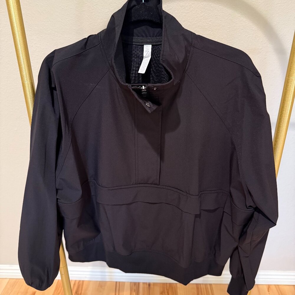 Zella Woman's Black Performance Windbreaker size XL